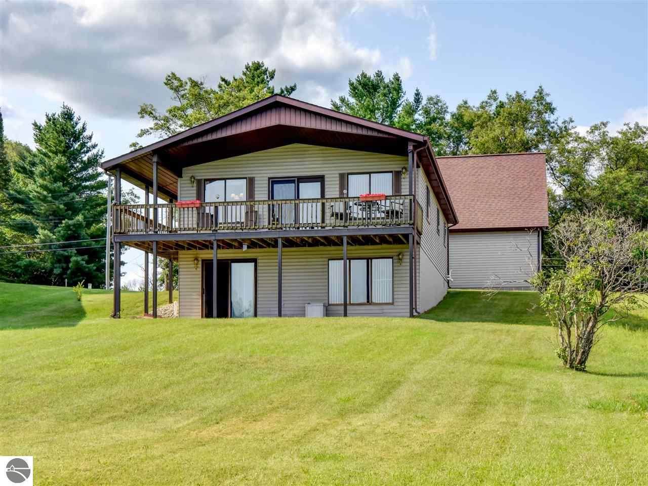 1662 Ogemaw Trail - Photo 1