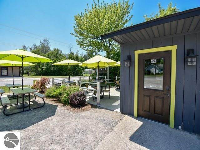 145 Ames - Photo 1