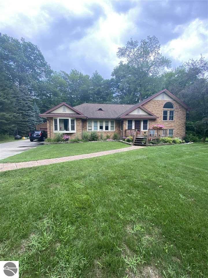 2704 Huron - Photo 1