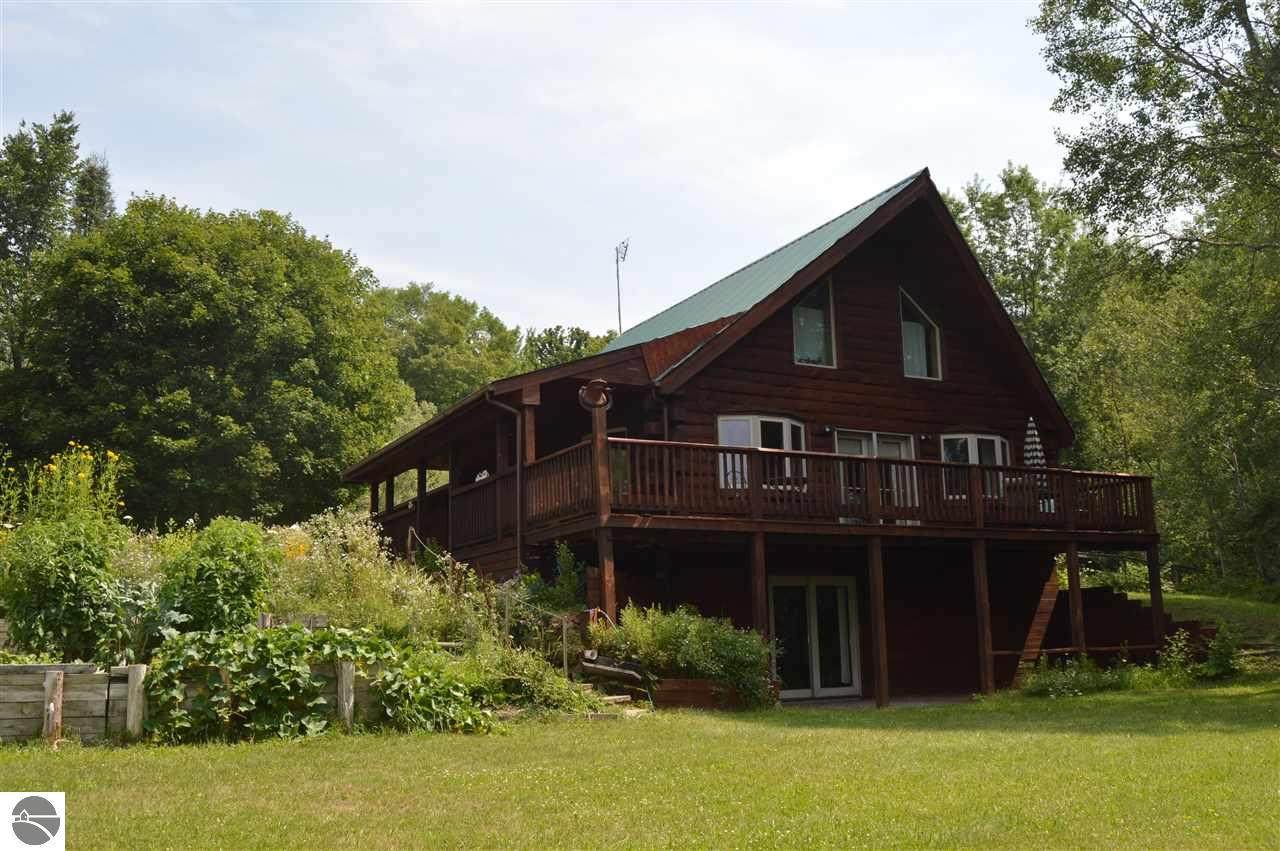1391 Galbraith Road - Photo 1