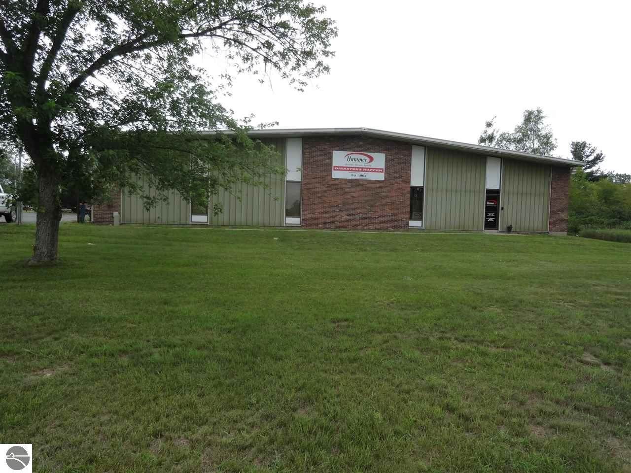 910 Industrial Avenue - Photo 1