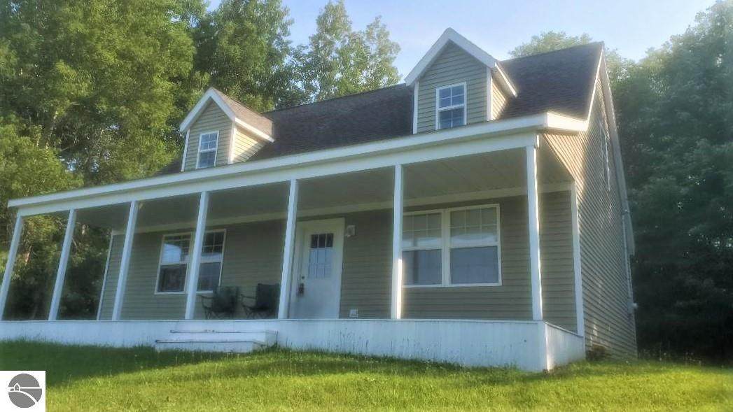 5487 Breen Road - Photo 1
