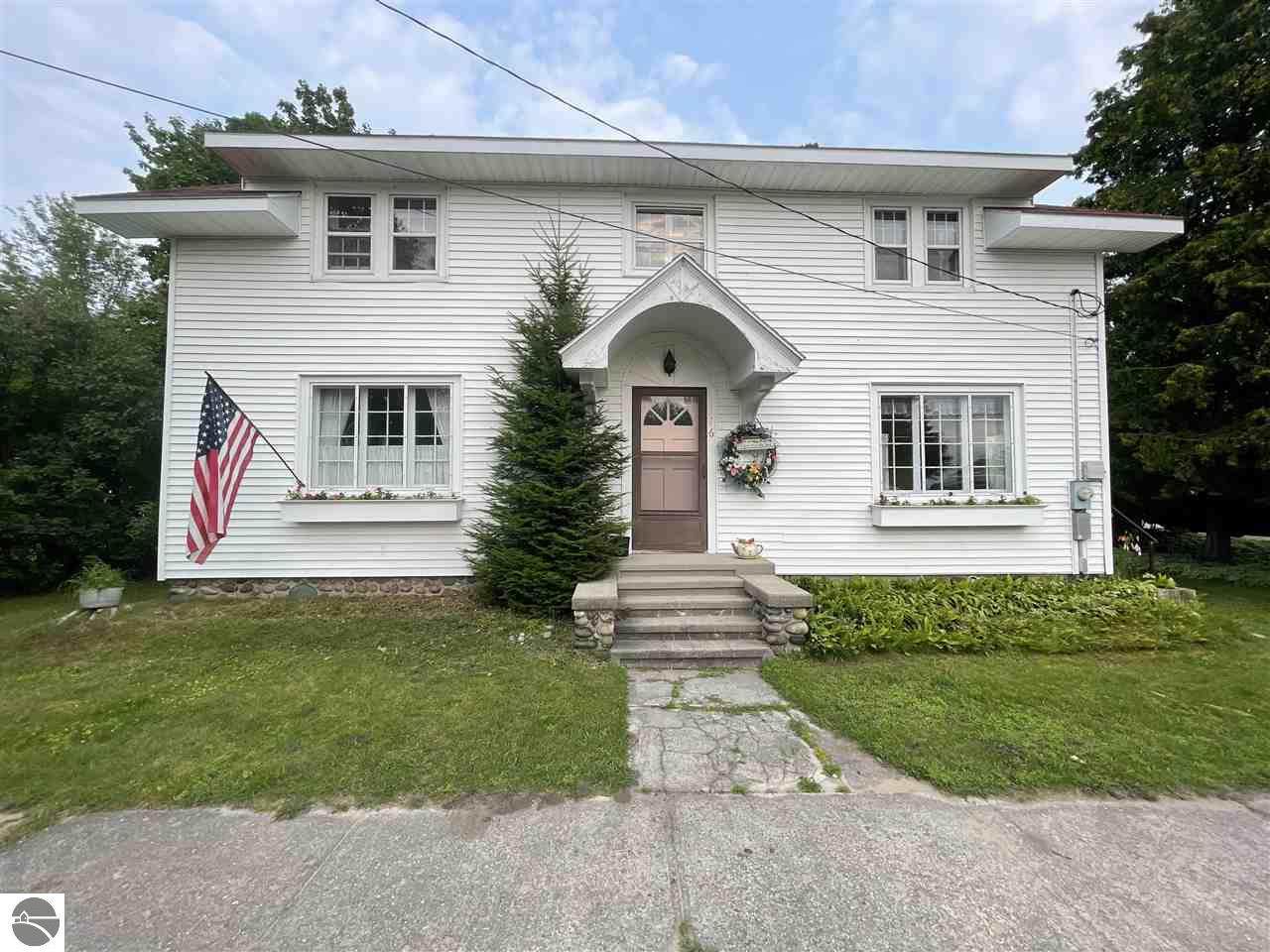 116 Huron - Photo 1