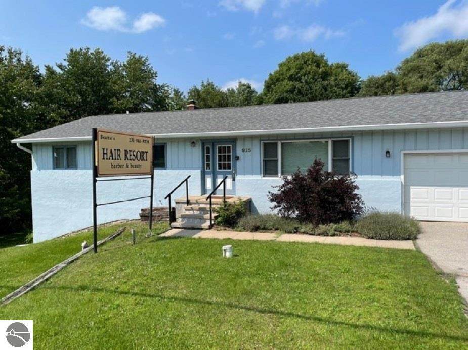 925 Hammond Road - Photo 1