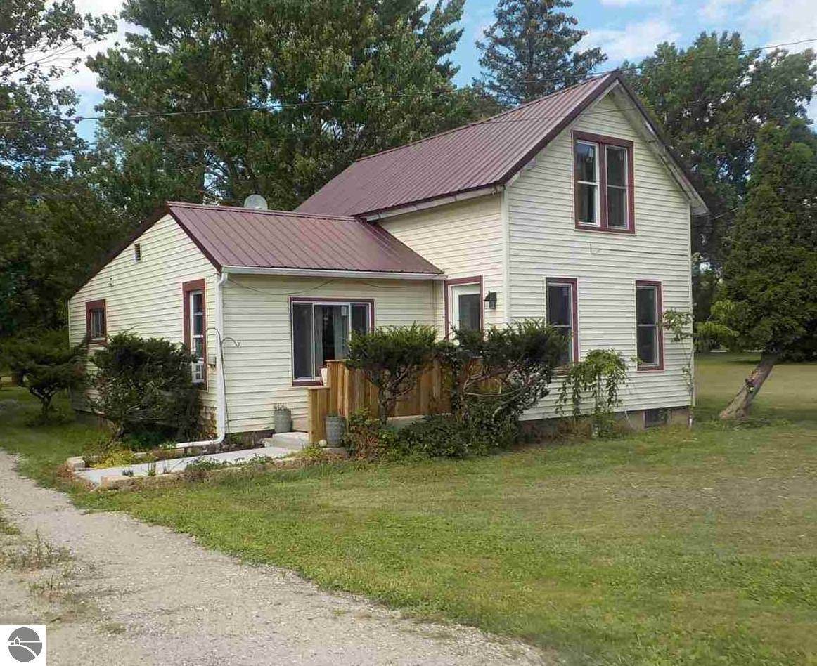 933 Monroe Road - Photo 1