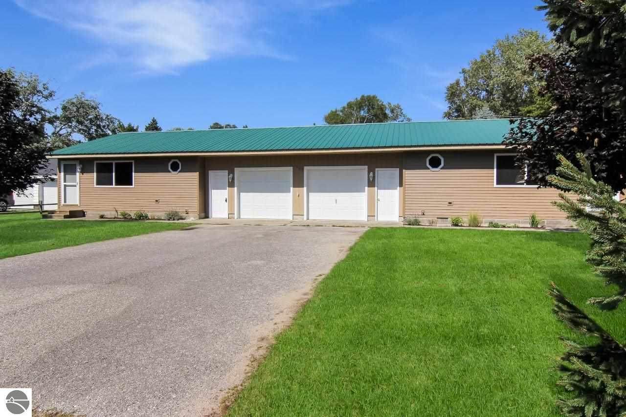 1005 Leelanau Avenue - Photo 1