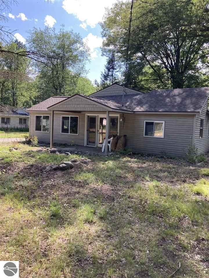 311 Hunter Drive - Photo 1