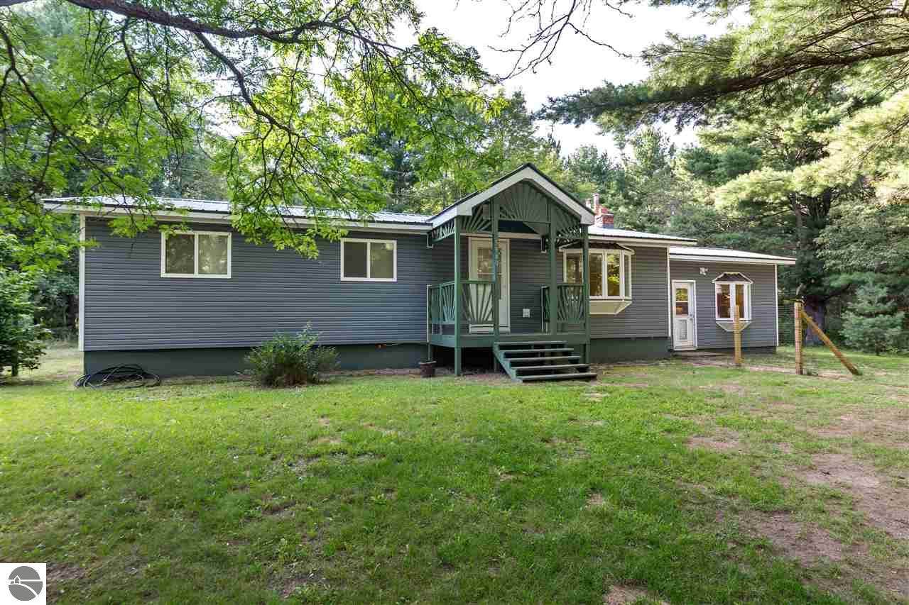 5980 Ingersoll Road - Photo 1