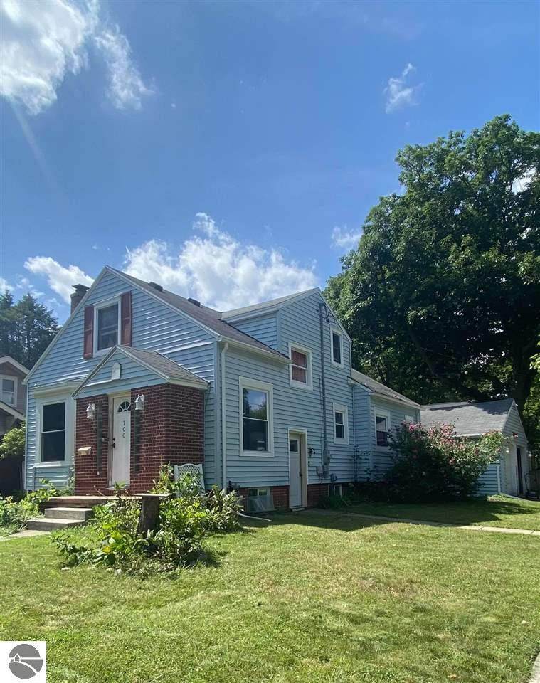 700 Fancher Avenue - Photo 1