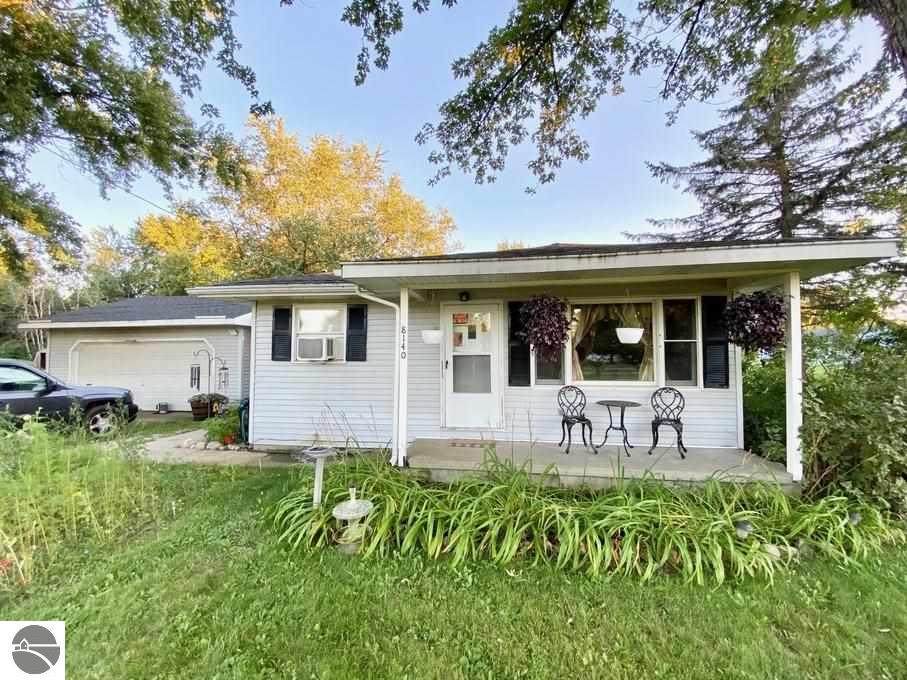 8140 Leona Drive - Photo 1