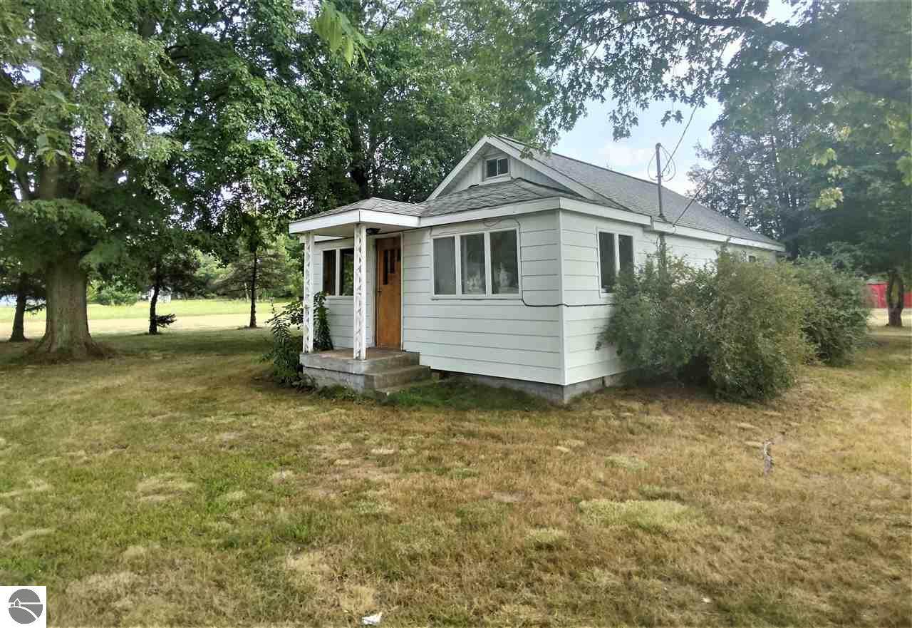 8408 Pickard Road - Photo 1