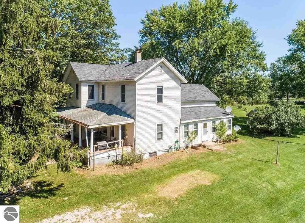 96 Lincoln Street - Photo 1