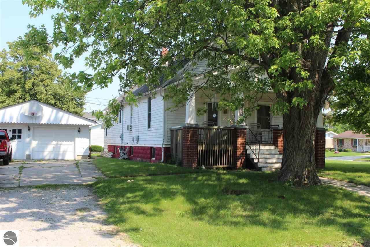 2101 Lincoln - Photo 1