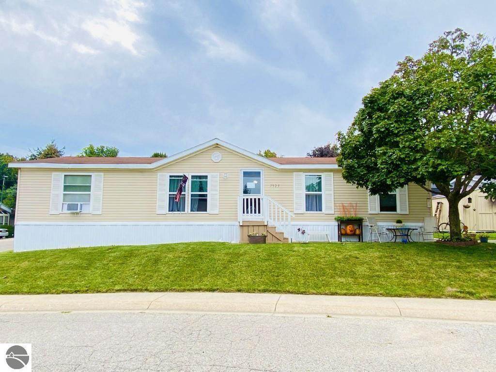 7325 Plaid Street - Photo 1