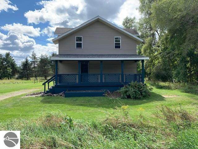 10541 Townline Road - Photo 1