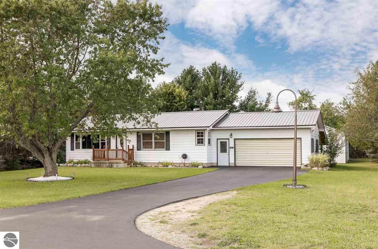 1806 Sawyer Road - Photo 1