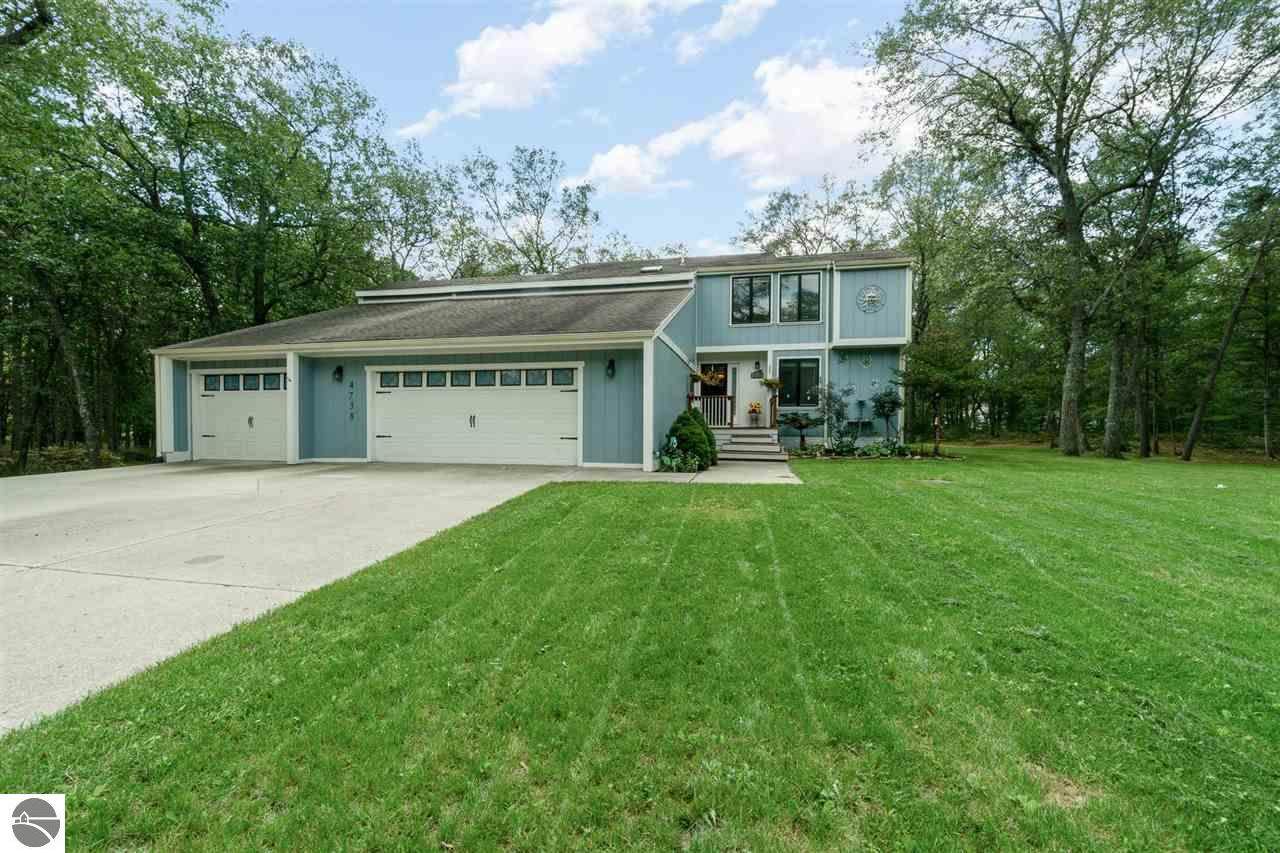 4738 Willow Bend Drive - Photo 1