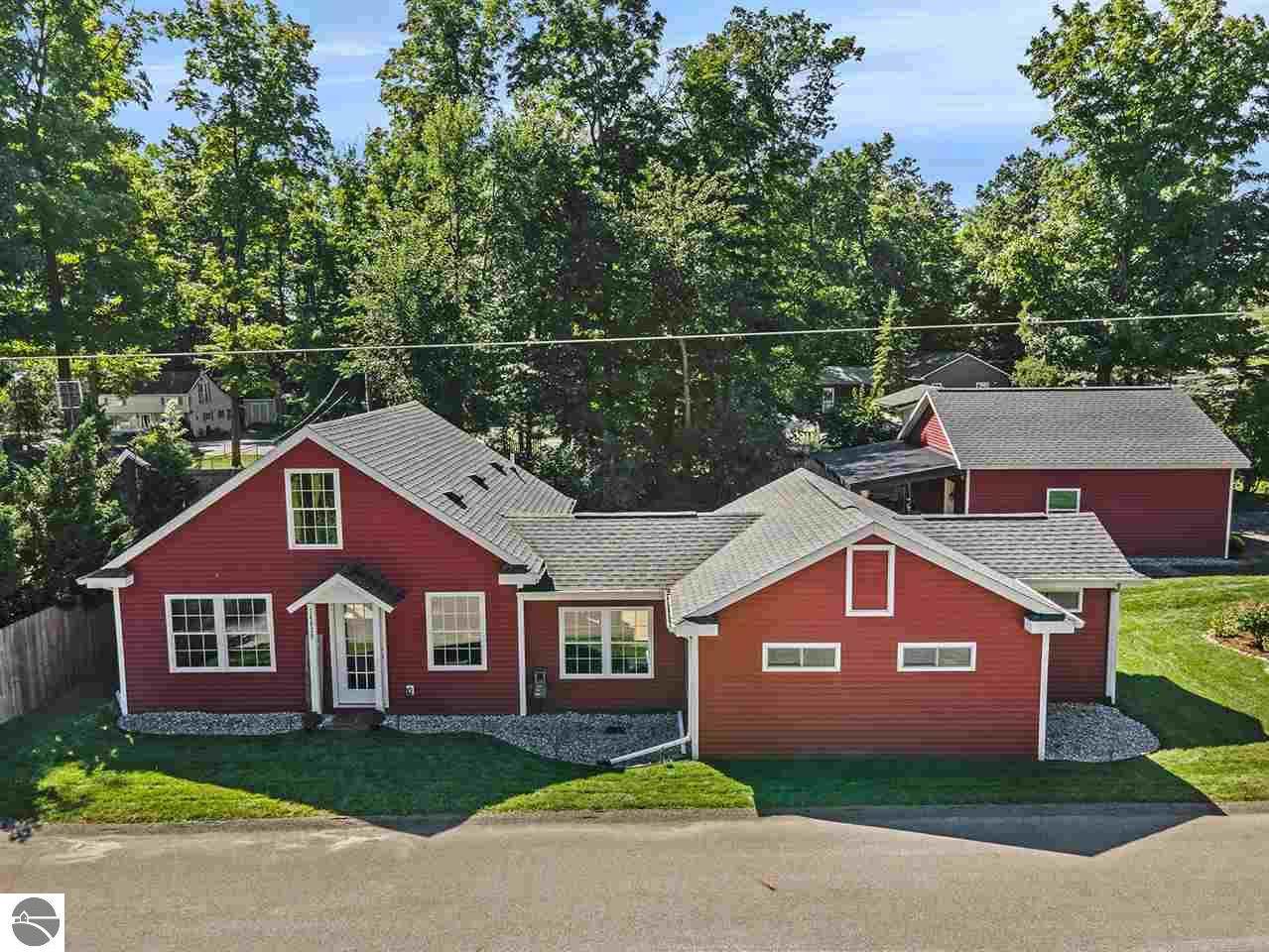 14039 Oakwood Drive - Photo 1