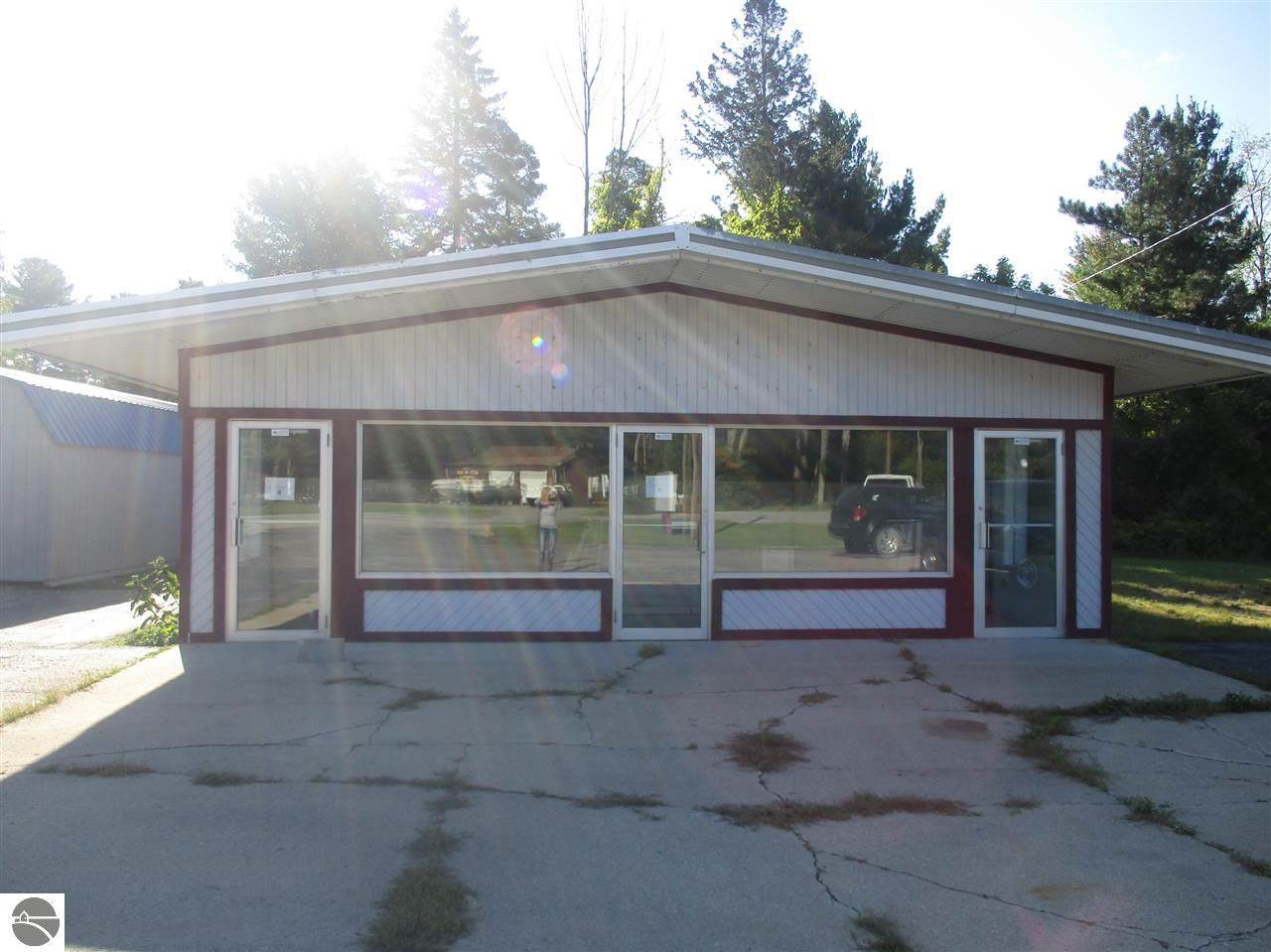 1131 Us-23 - Photo 1