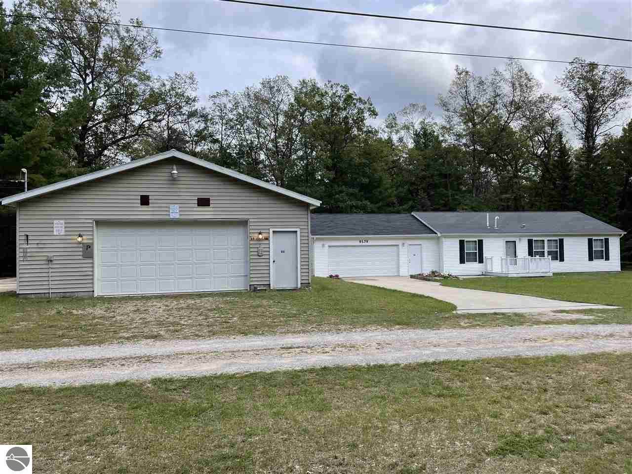 8129 Chain Lake Road - Photo 1
