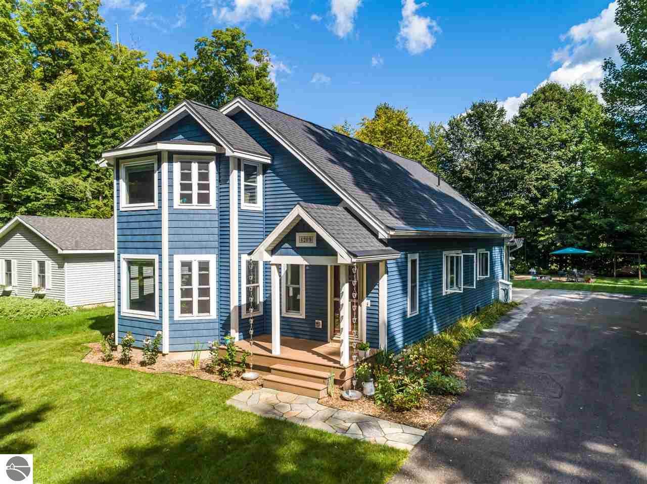 4209 Hemlock Road - Photo 1