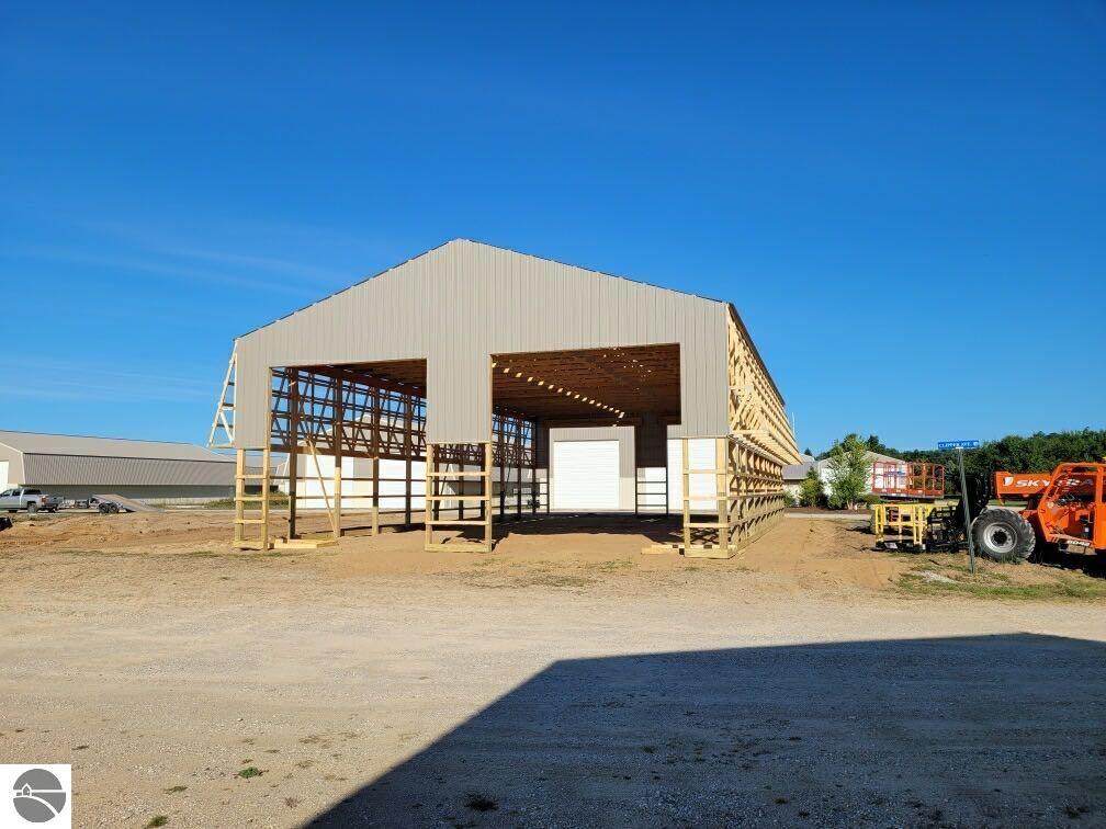 6949 Clipper Ave - Photo 1