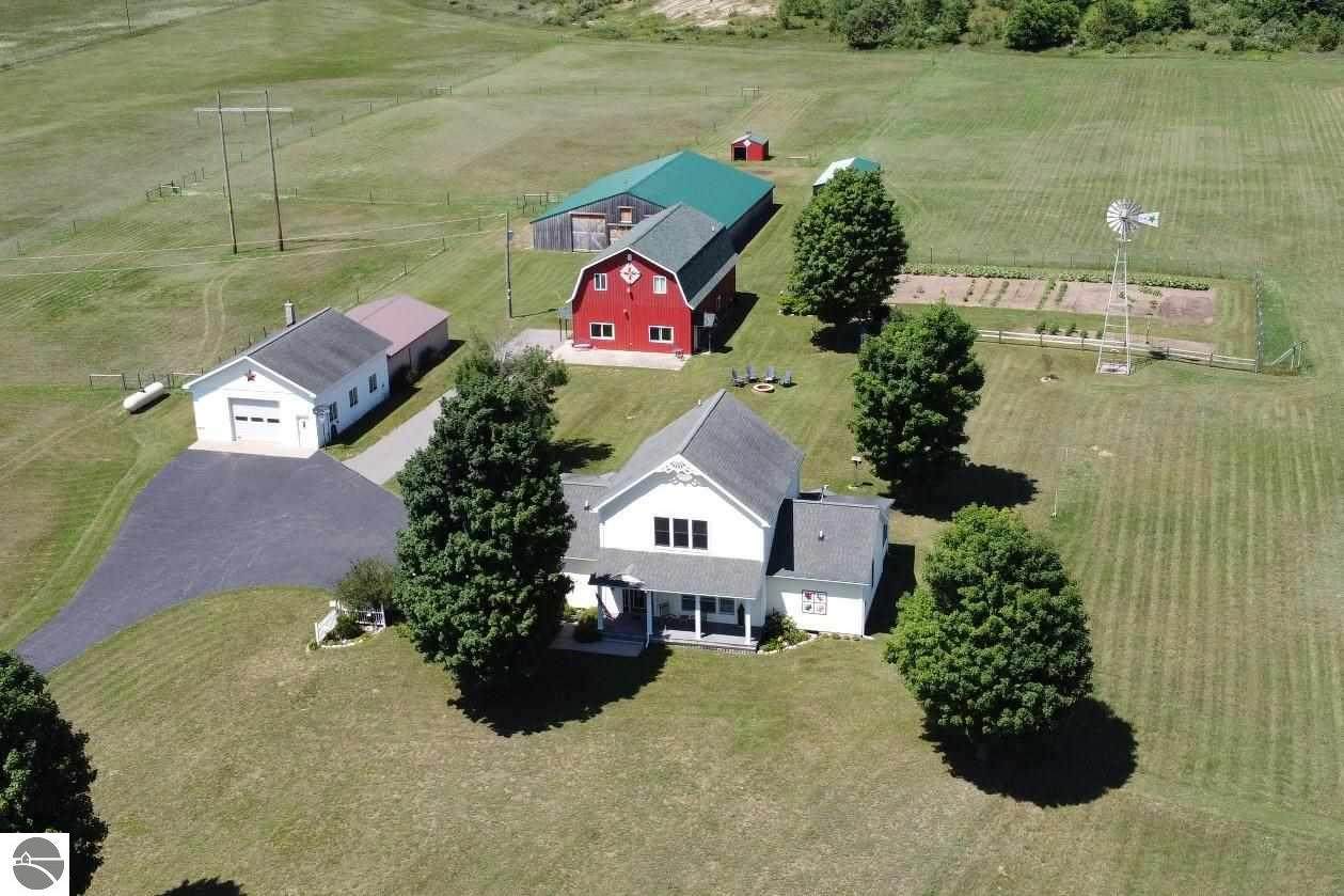 2910 Wilson Road - Photo 1