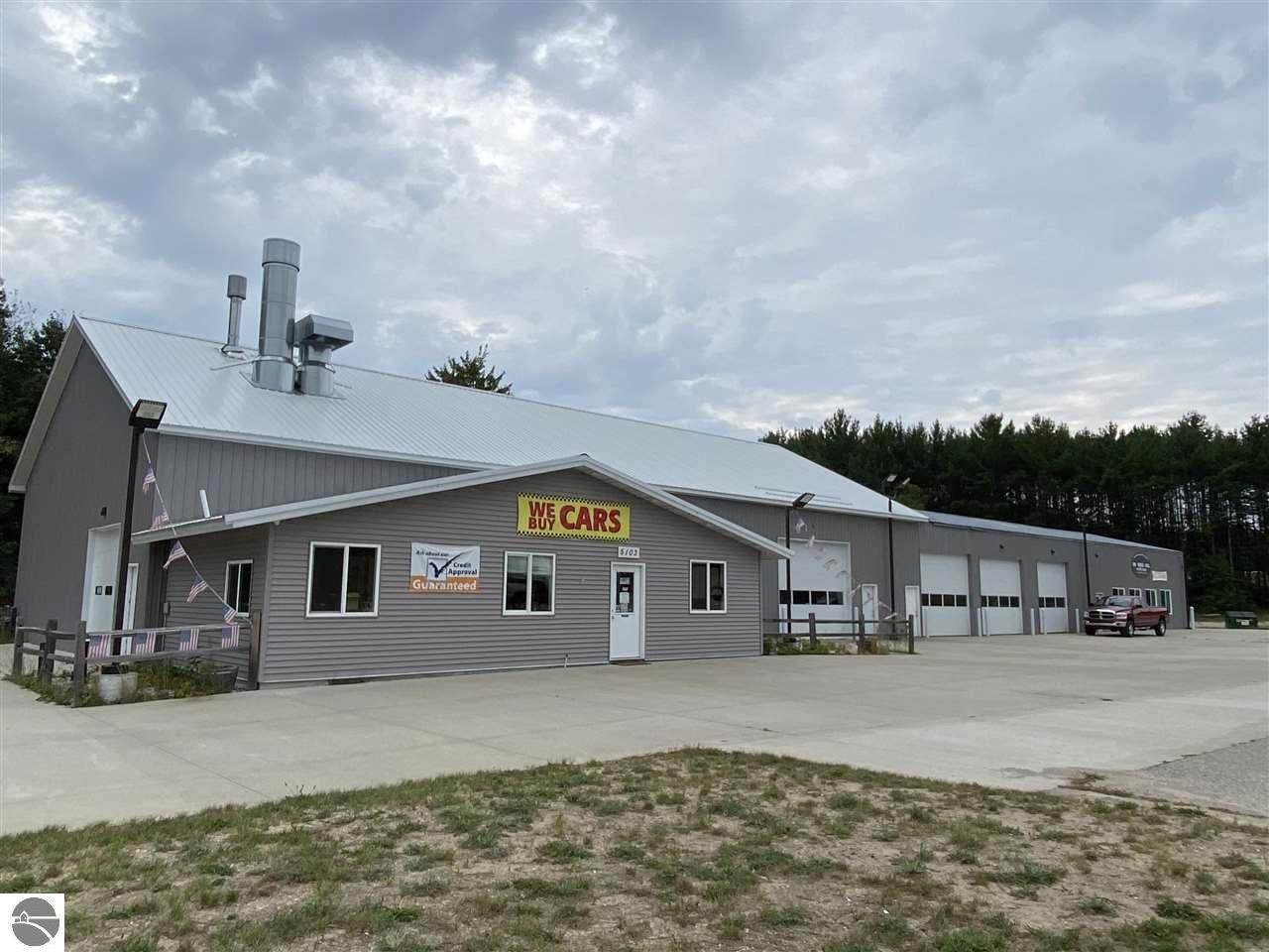 5103 Us-131 - Photo 1