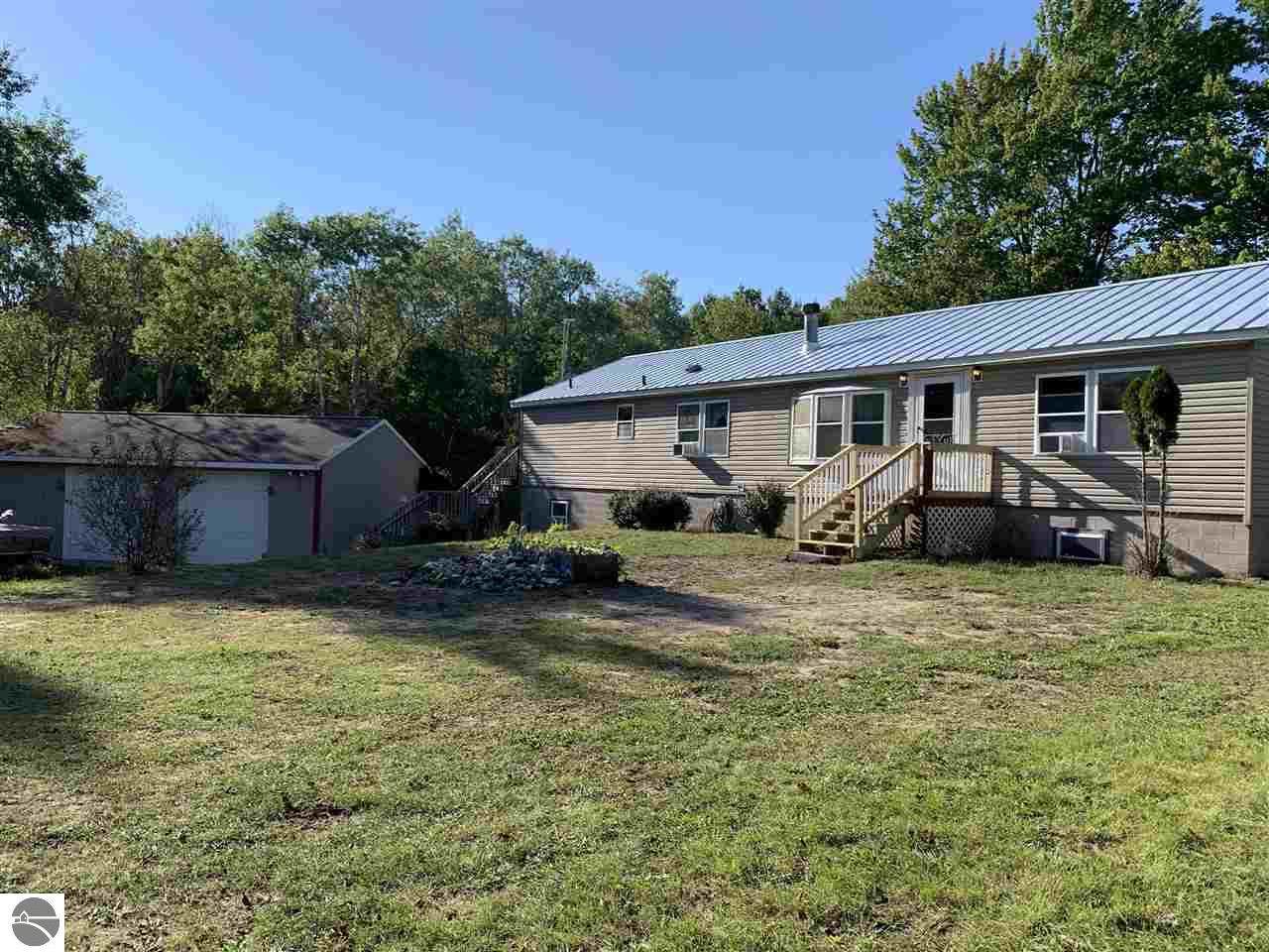 17298 State Street - Photo 1
