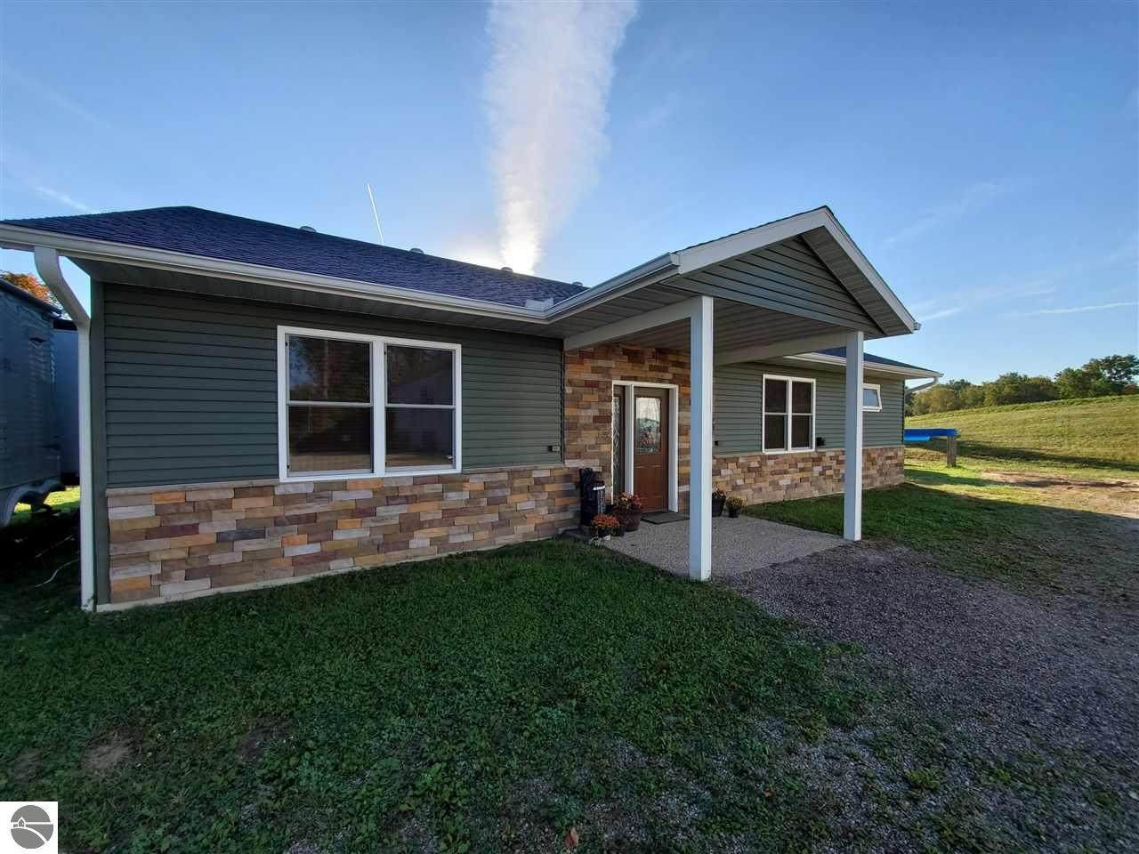 9457 29 Road - Photo 1