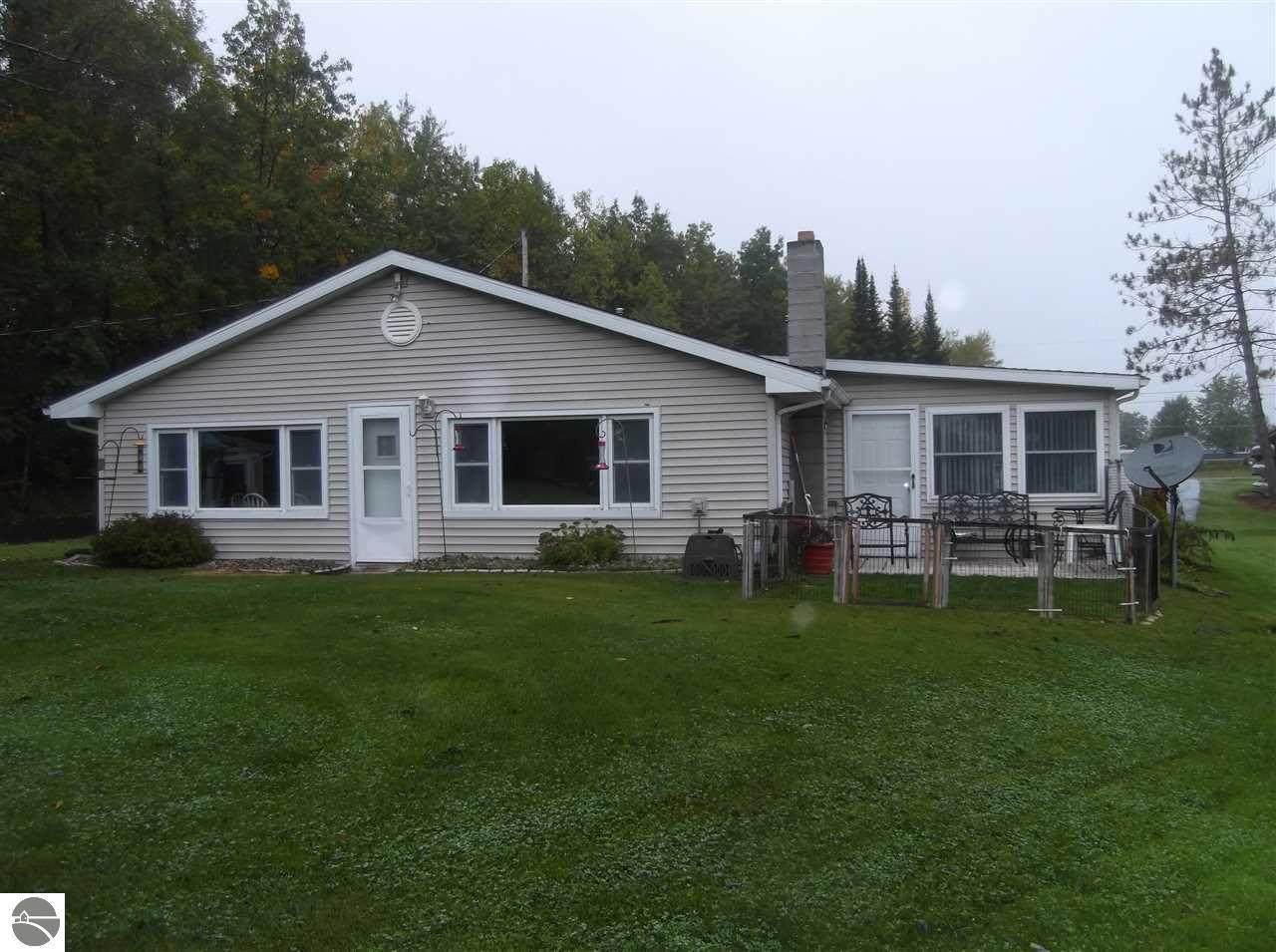 3544 Coveview Drive - Photo 1