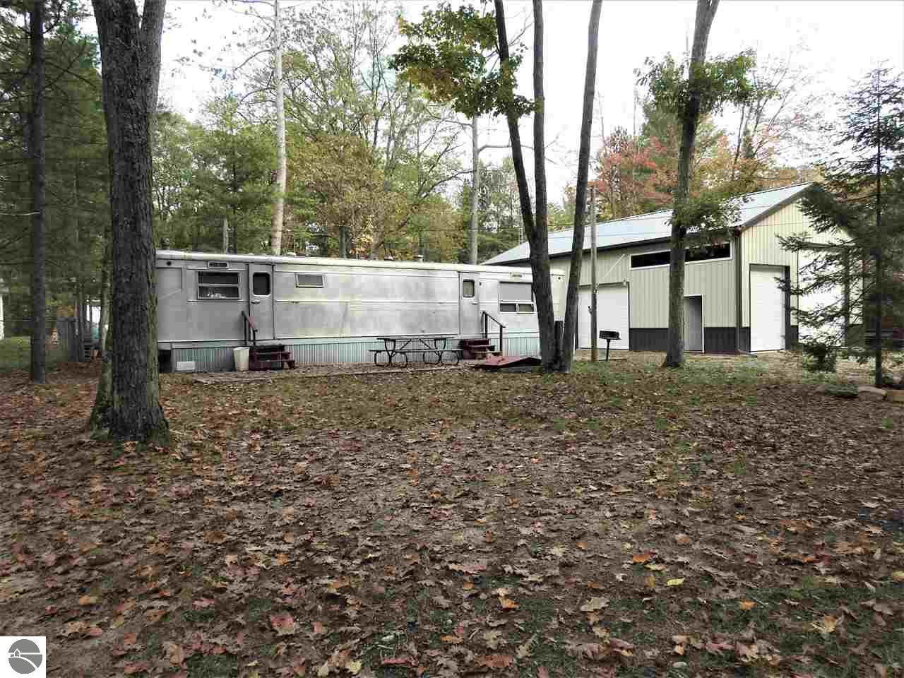 320 Alma - Photo 1