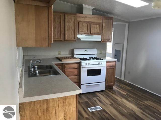 417 Ninth Street - Photo 1