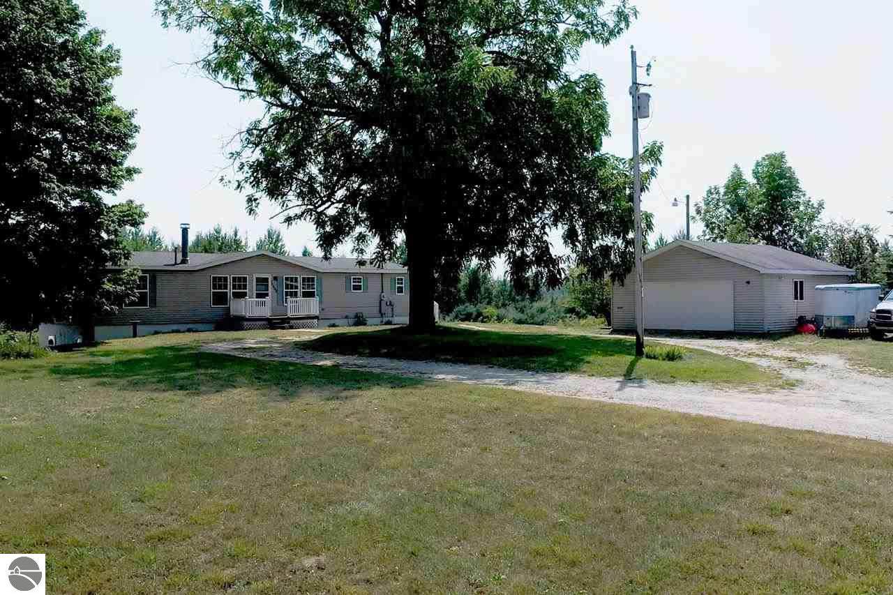 11400 Us-31 N - Photo 1