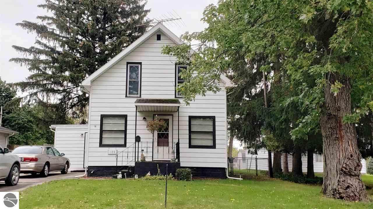 104 Grove Avenue - Photo 1