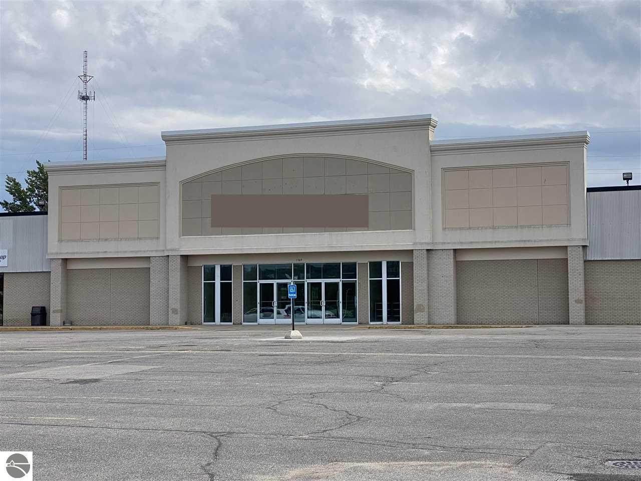 1369 Us-31 S - Photo 1