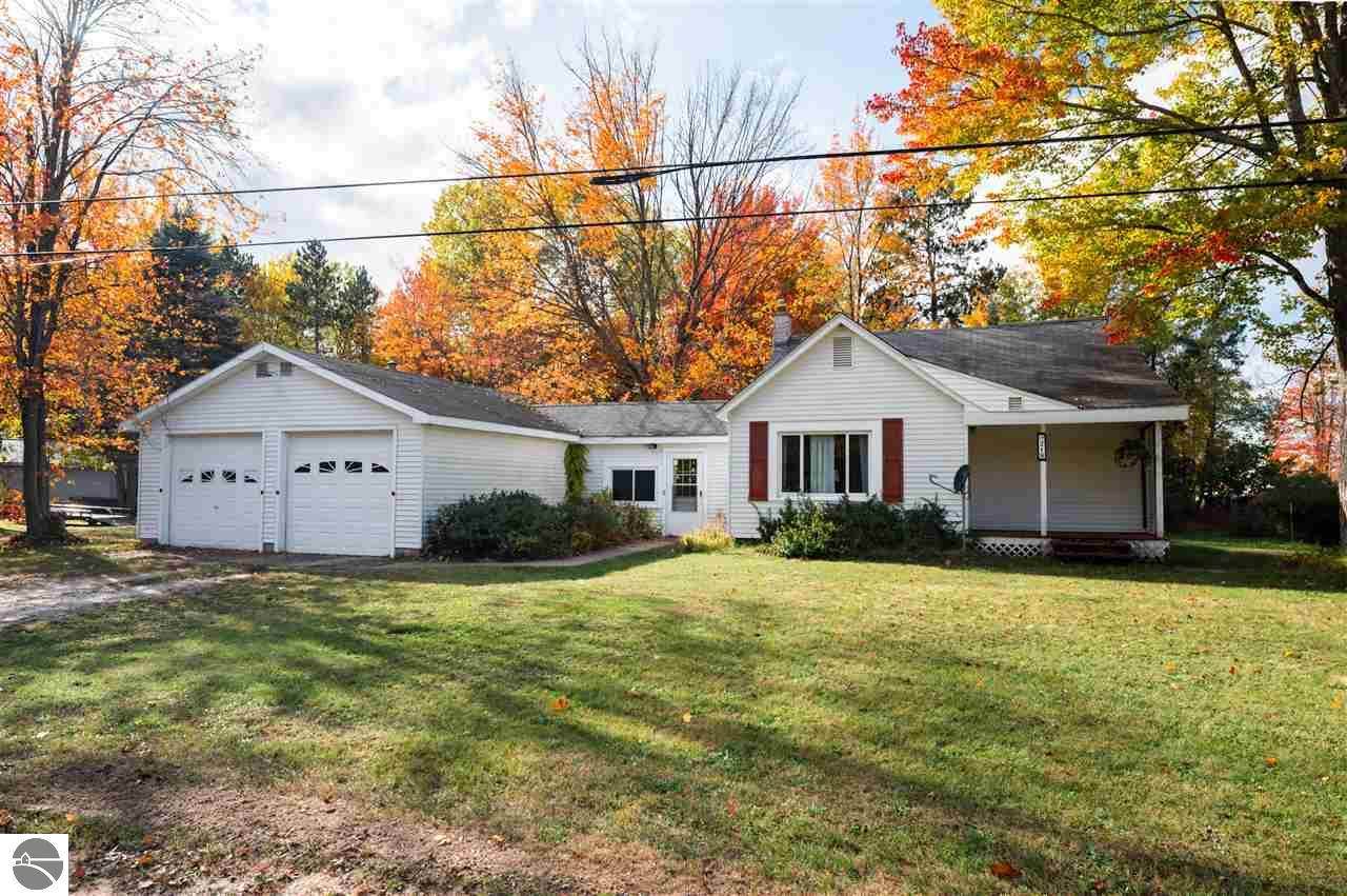 218 Spruce Street - Photo 1