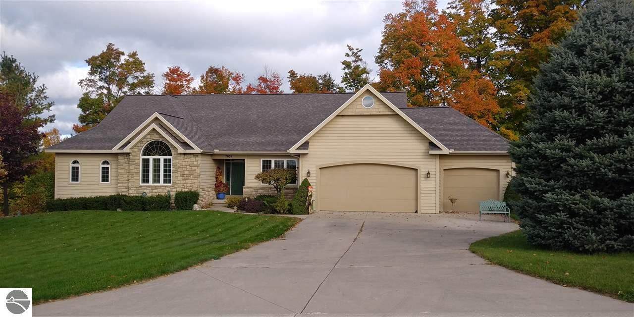 7831 Turnberry Circle - Photo 1
