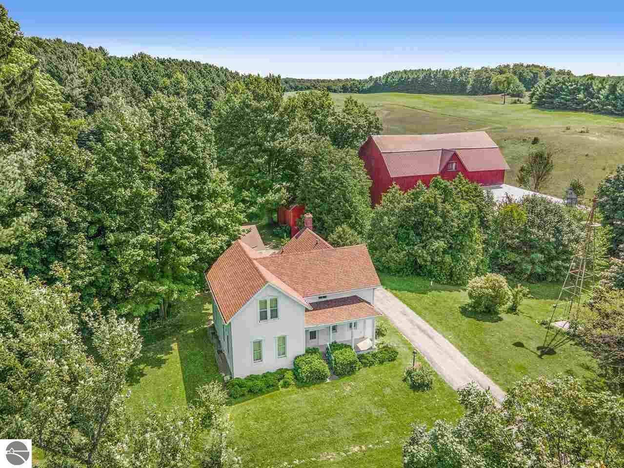 13077 Solon Road - Photo 1