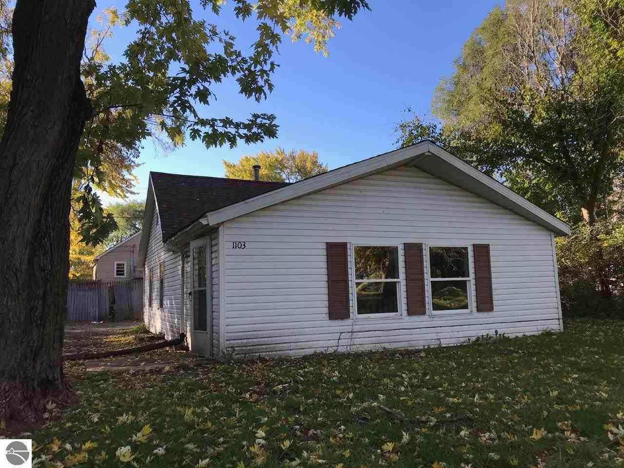 1103 Elm - Photo 1