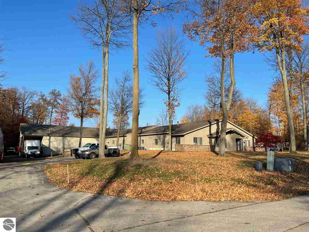 528 Hughes Drive - Photo 1