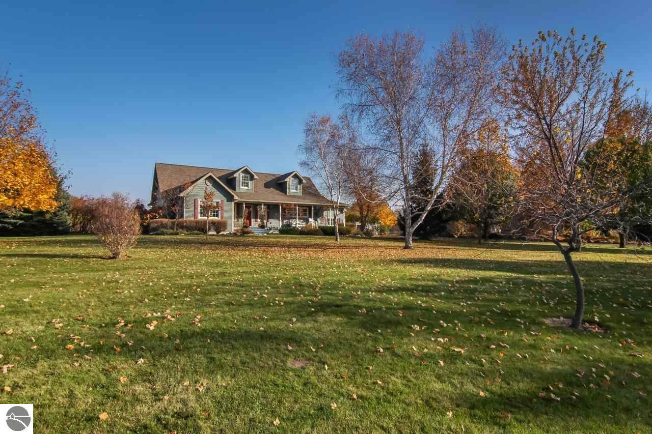 10880 Elk Lake Road - Photo 1