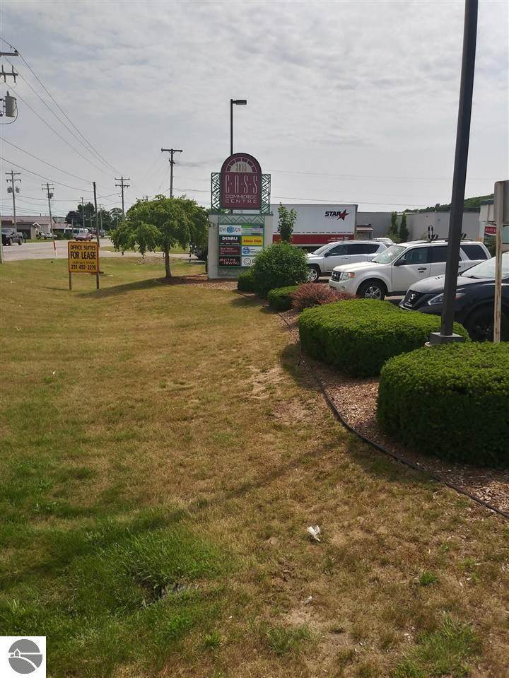 3055 Cass - Photo 1
