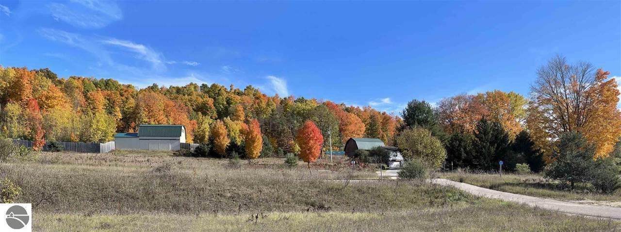 591 & 585 Keystone Road - Photo 1
