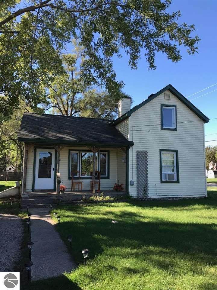 1115 Fessenden Avenue - Photo 1