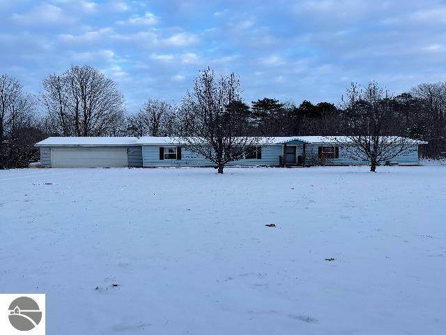 4977 Gardner Lane - Photo 1