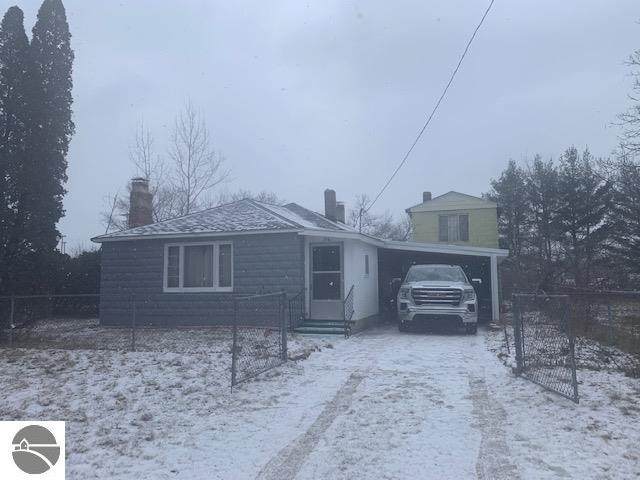 1080 Beech Street - Photo 1