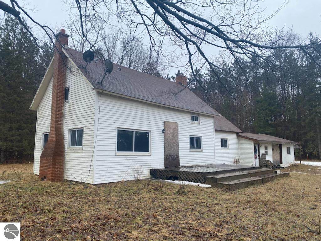 3030 32 Road - Photo 1