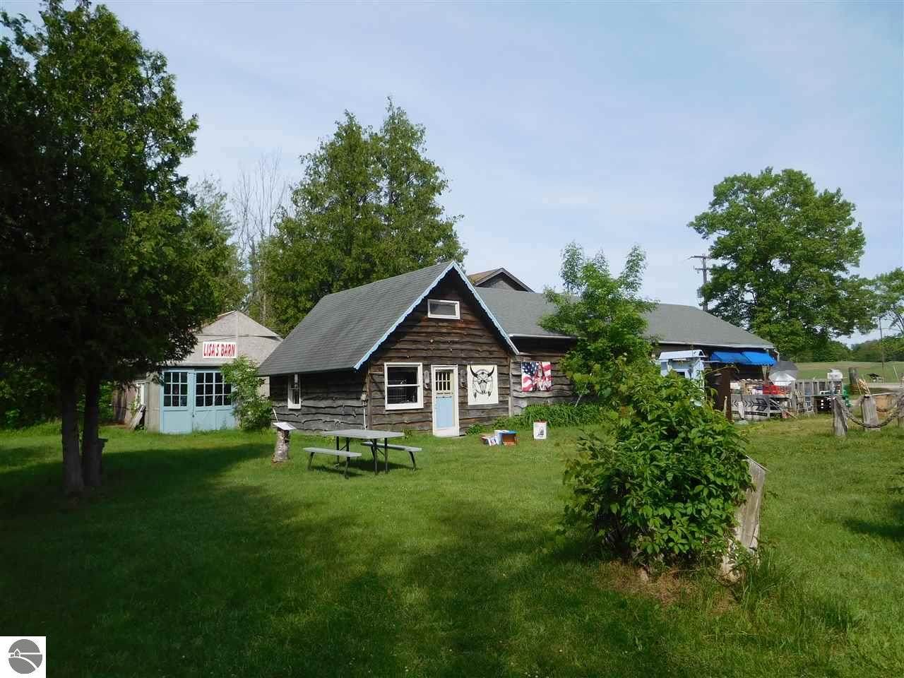 9418 Honor Highway - Photo 1