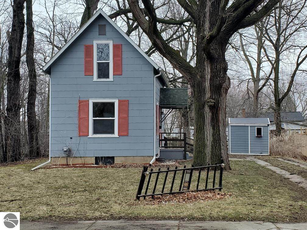 334 Republic Avenue - Photo 1